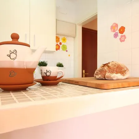 Kumquat Apartment