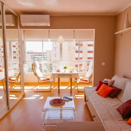 Kumquat Apartment *